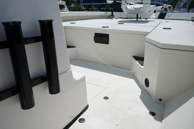 Slide: The Image of Ranger RB200 2024 - 63