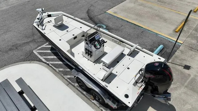 Slide: The Image of Ranger RB200 2024 - 7