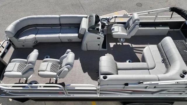 Slide: The Image of Ranger Boats 220FC 2023 - 11