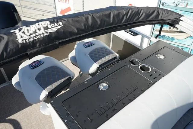 Slide: The Image of Ranger Boats 220FC 2023 - 20