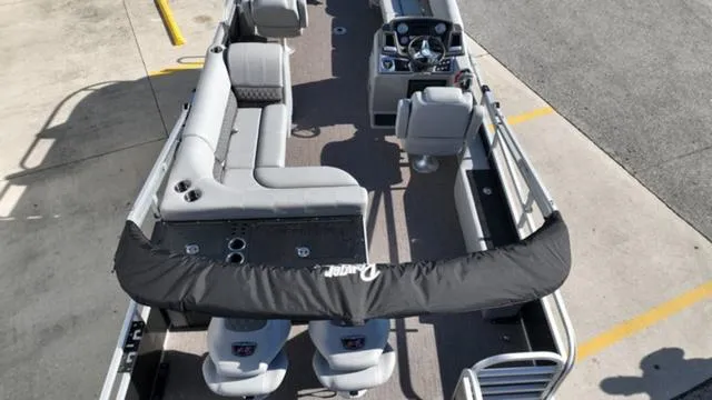 Slide: The Image of Ranger Boats 220FC 2023 - 36