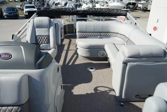 Slide: The Image of Ranger Boats 220FC 2023 - 49