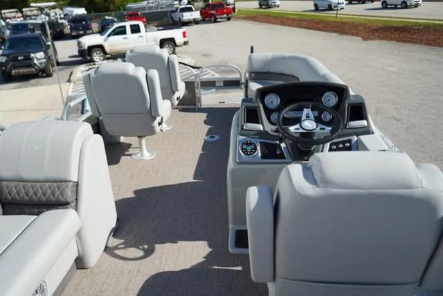 Slide: The Image of Ranger Boats 220FC 2023 - 53