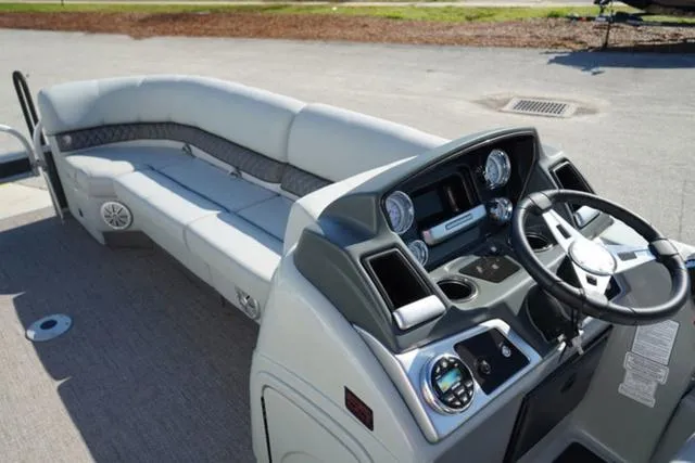 Slide: The Image of Ranger Boats 220FC 2023 - 55