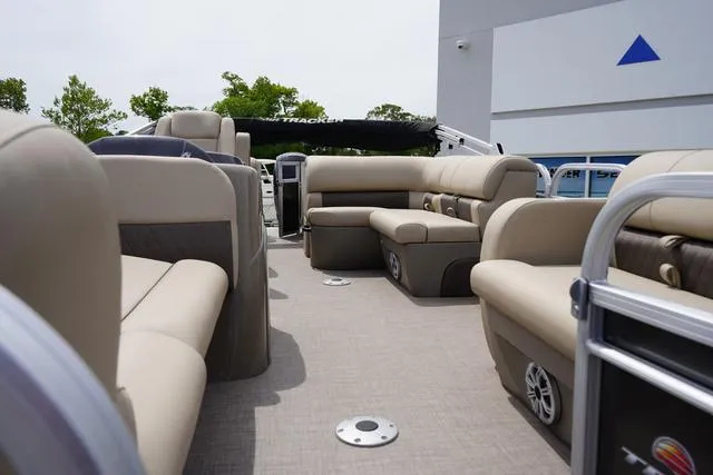 Slide: The Image of Sun Tracker Party Barge 22 RF 2023 - 20