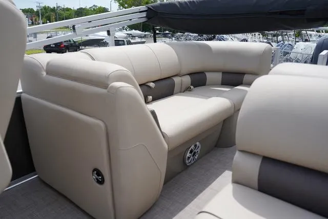 Slide: The Image of Sun Tracker Party Barge 22 RF 2023 - 22