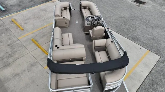 Slide: The Image of Sun Tracker Party Barge 22 RF 2023 - 43