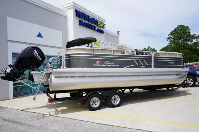 Slide: The Image of Sun Tracker Party Barge 22 RF 2023 - 49