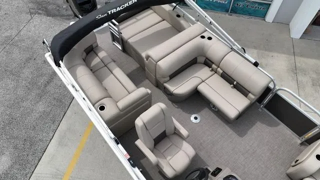 Slide: The Image of Sun Tracker Party Barge 22 RF 2023 - 6