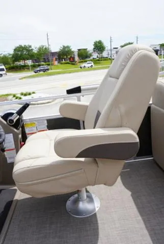 Slide: The Image of Sun Tracker Party Barge 22 RF 2023 - 61