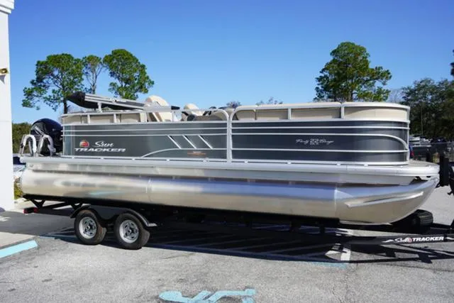 Slide: The Image of Sun Tracker 22 Party Barge 2023 - 60