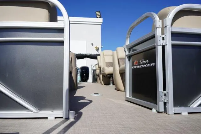 Slide: The Image of Sun Tracker 22 Party Barge 2023 - 64