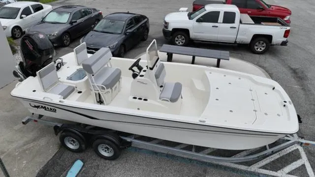 Slide: The Image of Mako 19 Pro Skiff 2023 - 68