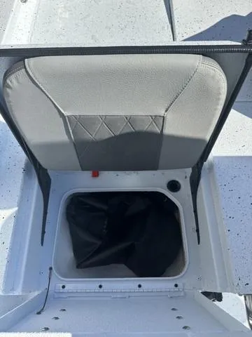 Slide: The Image of Xpress H20B 2025 - 32