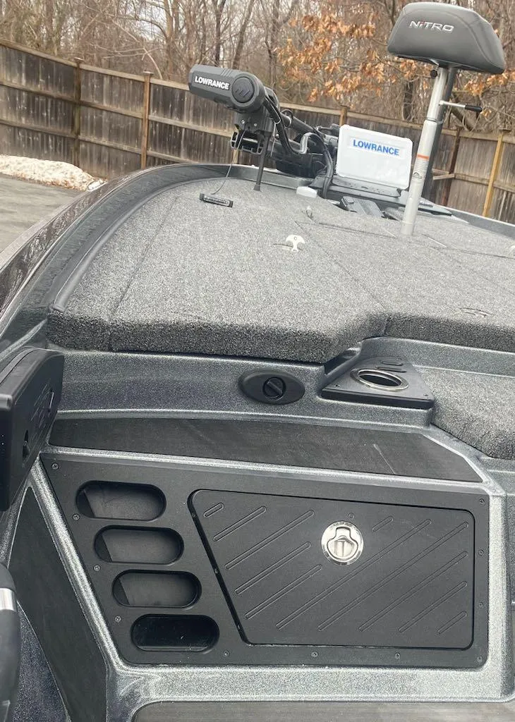 Slide: The Image of 2024 Nitro Z21 XL Pro boat with Lowrance electronics. - 26