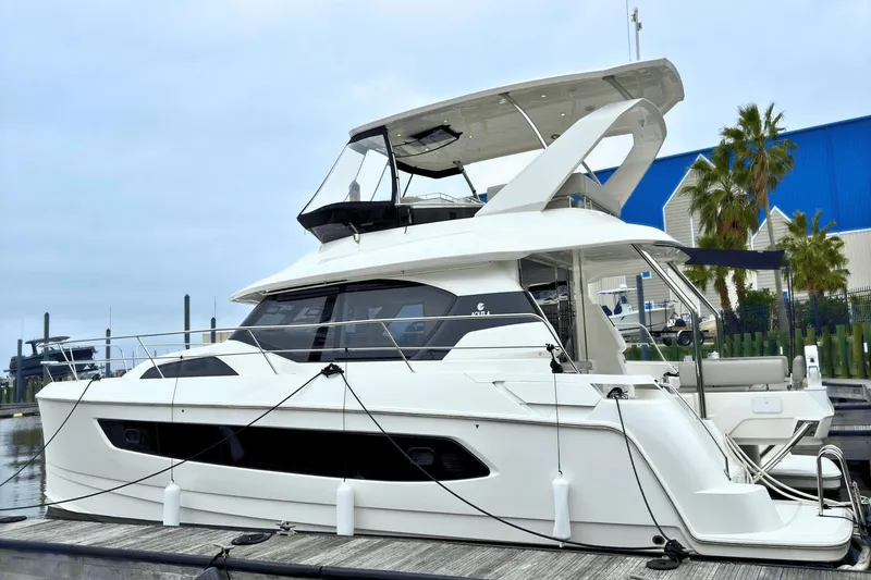 Slide: The Image of Aquila 44 Yacht 2024 - 0