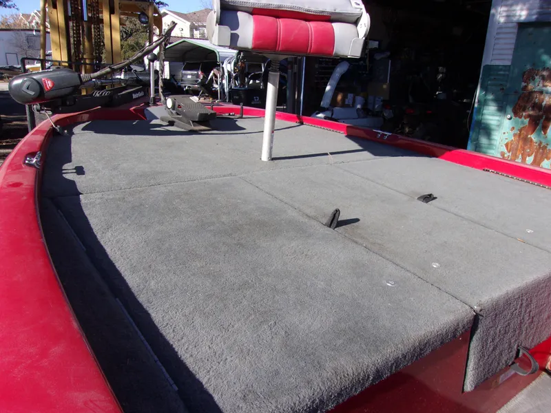 Slide: The Image of 2007 Stratos 176 XT fishing boat with red and gray deck. - 8