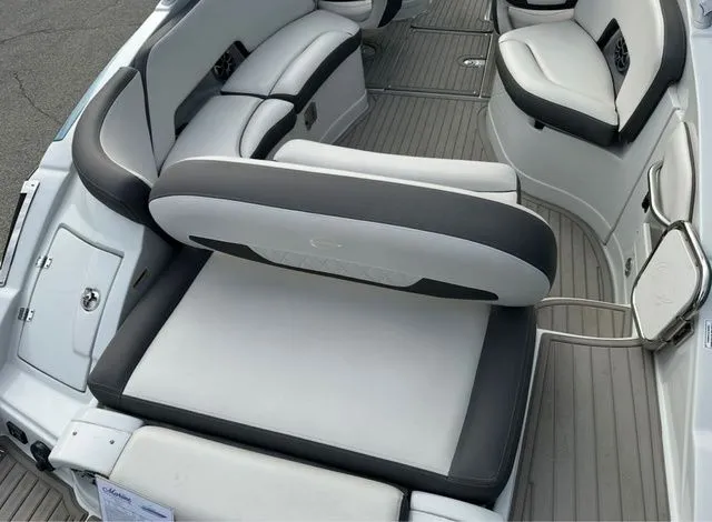 Slide: The Image of Crownline Boats 280 SS 2024 - 18