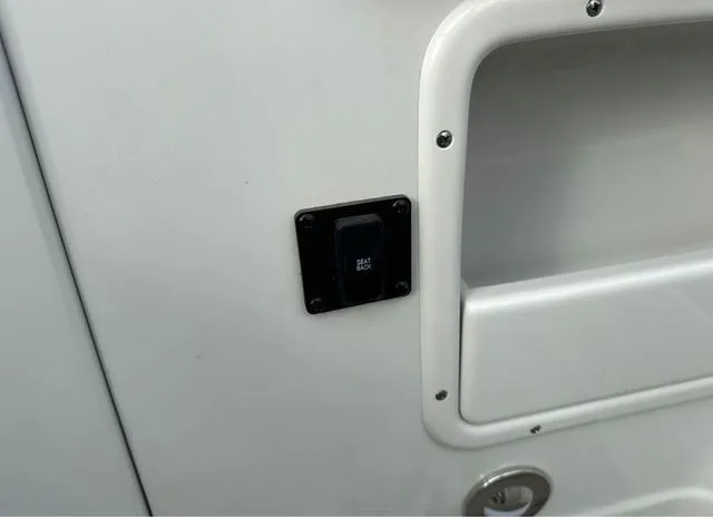 Slide: The Image of Crownline Boats 280 SS 2024 - 19