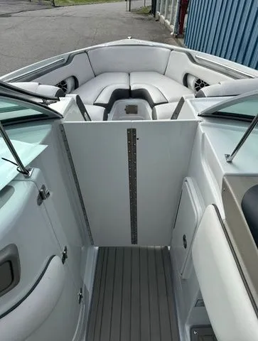 Slide: The Image of Crownline Boats 280 SS 2024 - 40