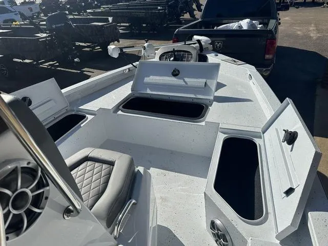 Slide: The Image of Xpress H20B 2024 - 25