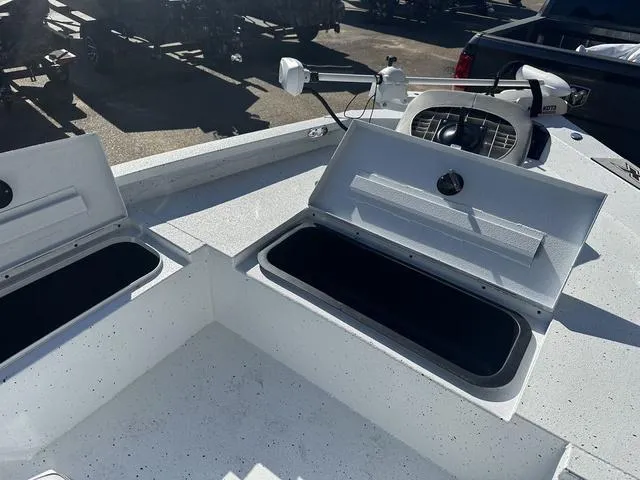 Slide: The Image of Xpress H20B 2024 - 26