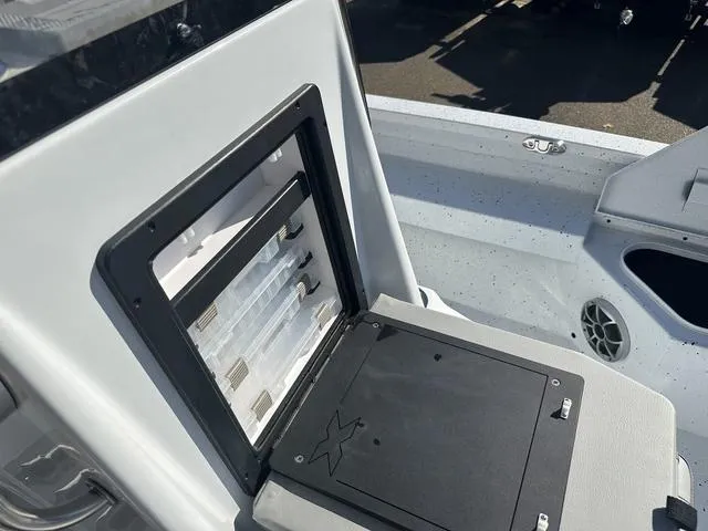 Slide: The Image of Xpress H20B 2024 - 27