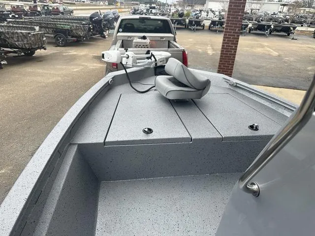 Slide: The Image of Xpress H190B 2025 - 8