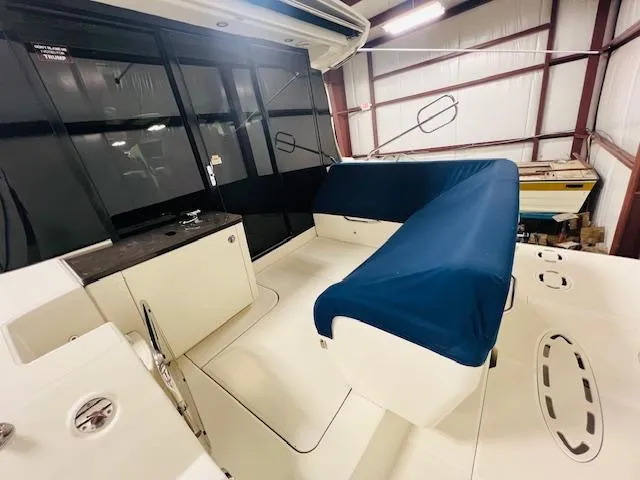 Slide: The Image of Sea Ray 470 Sundancer 2016 - 12