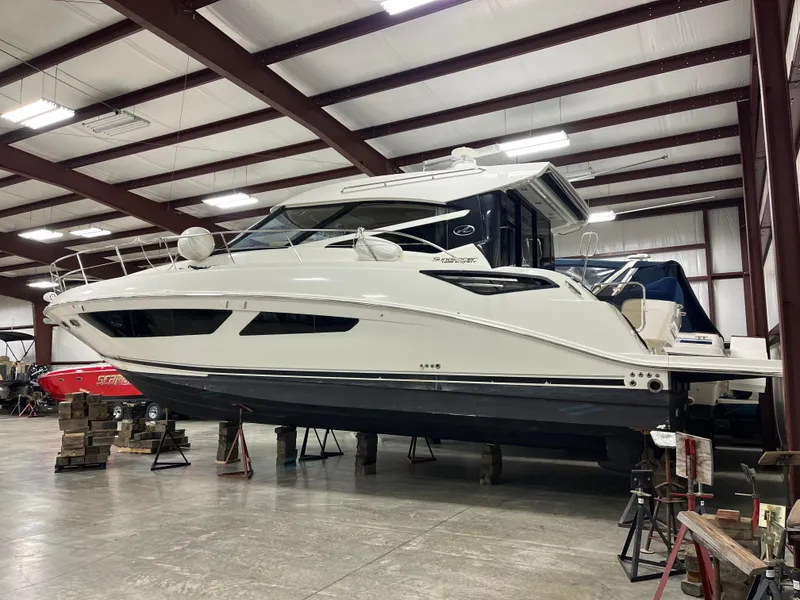 Slide: The Image of Sea Ray 470 Sundancer 2016 - 2