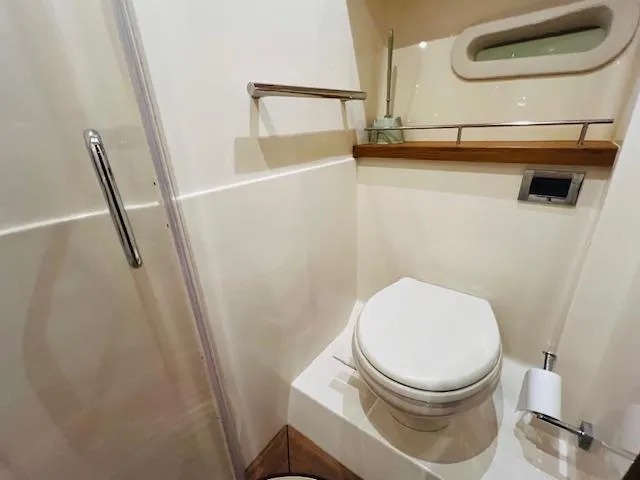 Slide: The Image of Sea Ray 470 Sundancer 2016 - 34