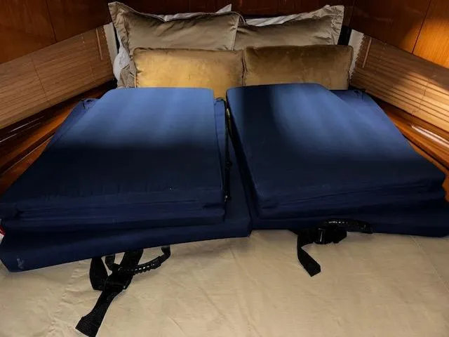 Slide: The Image of Sea Ray 470 Sundancer 2016 - 36