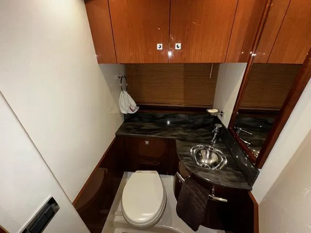 Slide: The Image of Sea Ray 470 Sundancer 2016 - 39