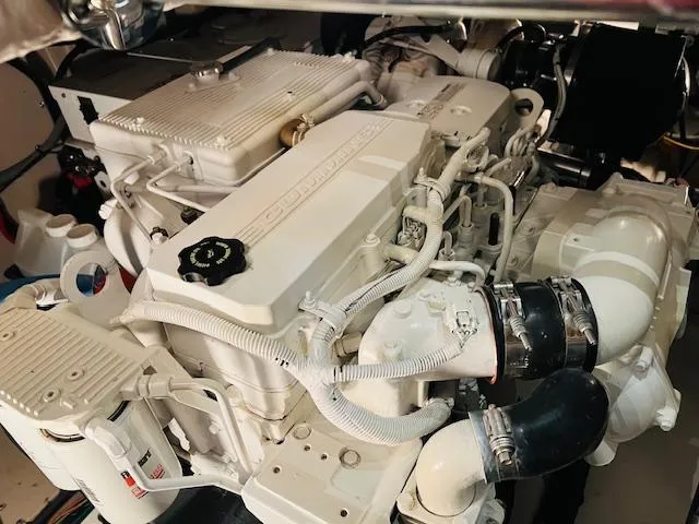 Slide: The Image of Sea Ray 470 Sundancer 2016 - 42