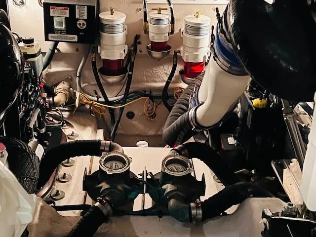 Slide: The Image of Sea Ray 470 Sundancer 2016 - 43