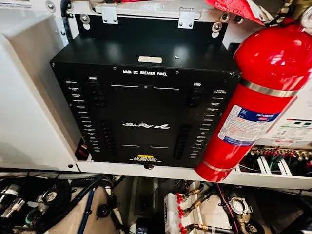 Slide: The Image of Sea Ray 470 Sundancer 2016 - 45