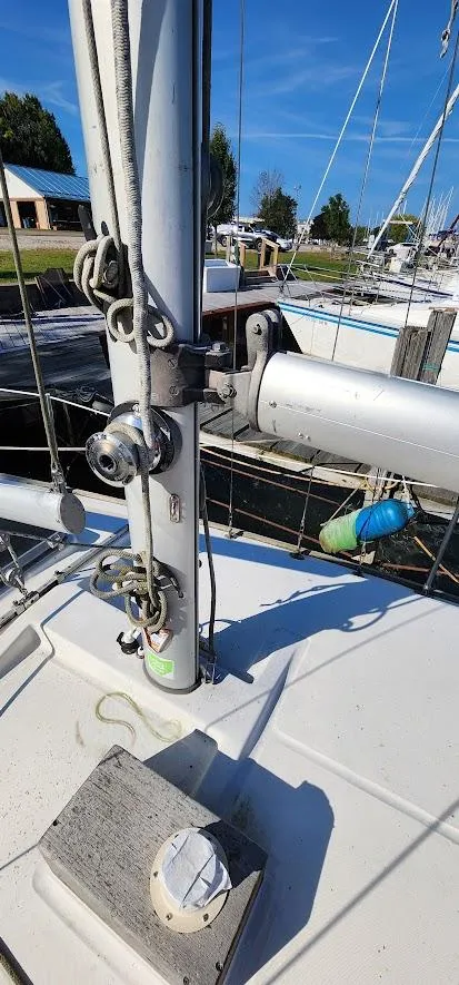 Slide: The Image of 1980 Cape Dory 30 sailboat deck with mast and rigging details. - 36