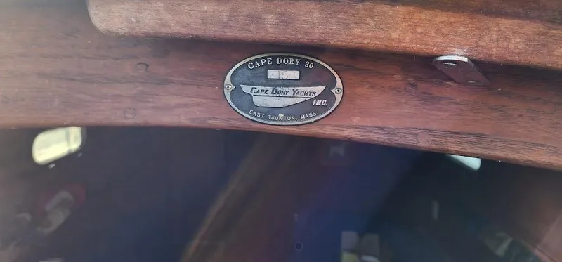 Slide: The Image of Cape Dory 30 1980 - 50