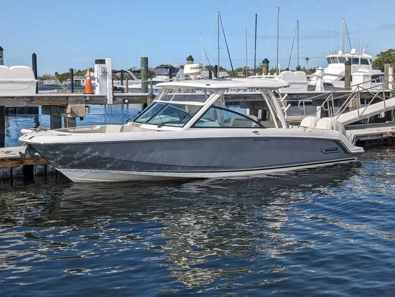 Slide: The Image of 2017 Boston Whaler 320 Vantage Twin 350 Verado Joystick Control (4).jpg - 10