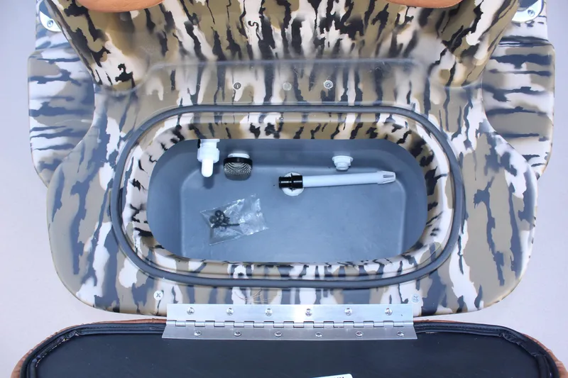 Slide: The Image of Avid 20 Rogue 2024 boat livewell with camouflage design and aeration system. - 30