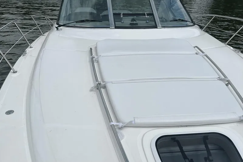Slide: The Image of Sea Ray 38 Sundancer 2007 - 12