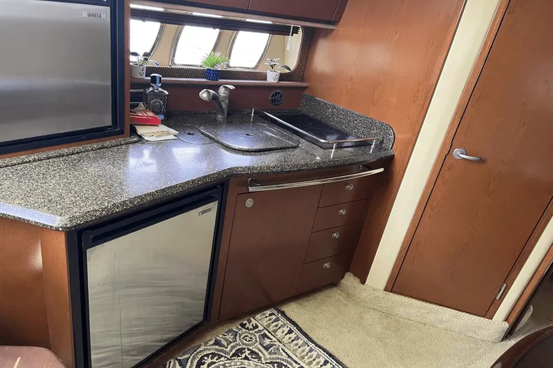 Slide: The Image of Sea Ray 38 Sundancer 2007 - 30