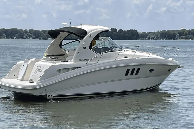 Slide: The Image of Sea Ray 38 Sundancer 2007 - 8