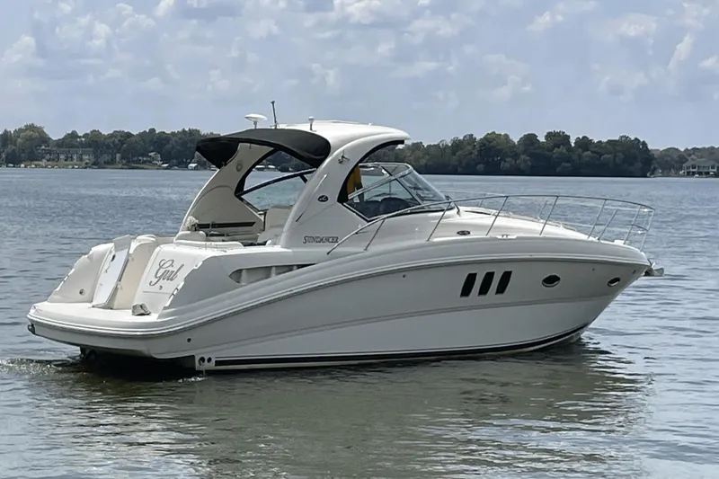 Slide: The Image of Sea Ray 38 Sundancer 2007 - 9