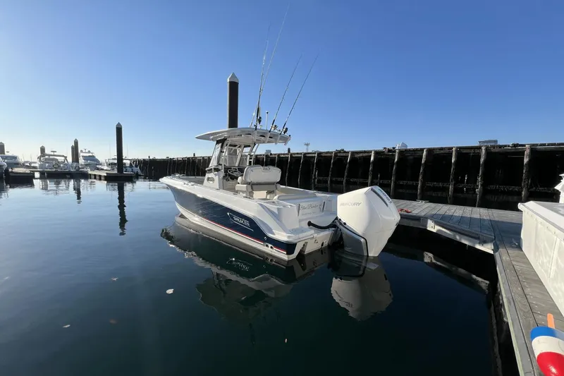 Slide: The Image of Boston Whaler 230 Outrage 2022 - 2