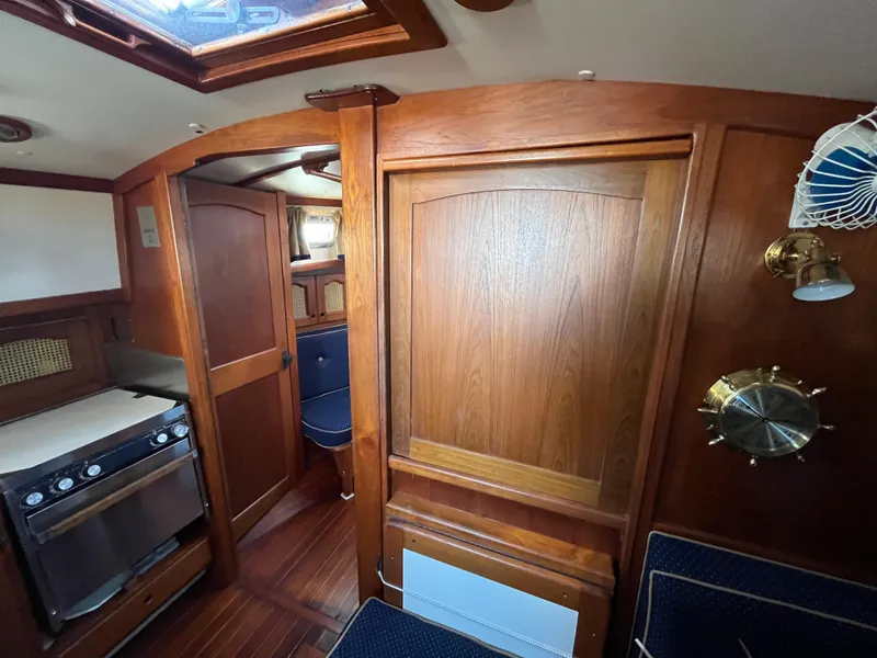 Slide: The Image of Gozzard 36 1990 - 67