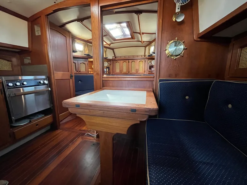 Slide: The Image of Gozzard 36 1990 - 76