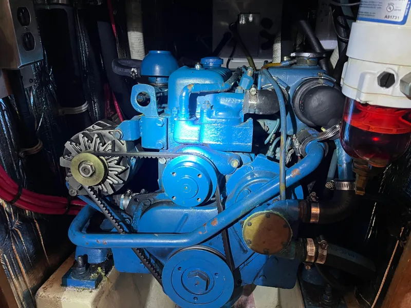 Slide: The Image of Gozzard 36 1990 - 89