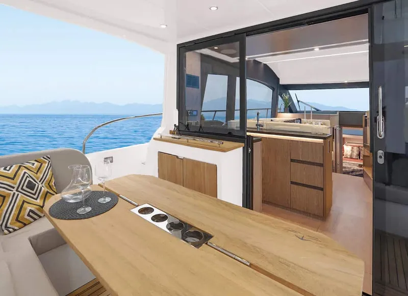 Slide: The Image of Sealine F430 2026 - 21