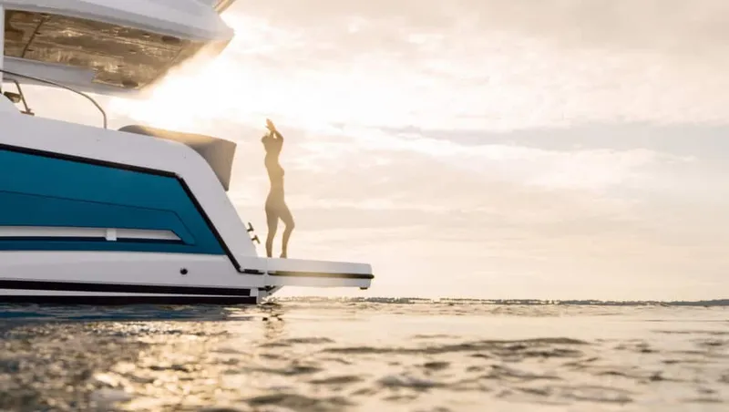 Slide: The Image of Sealine F430 2026 - 8
